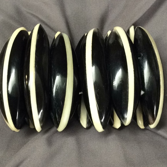 handmade Jewelry - Vintage costume jewelry bracelet